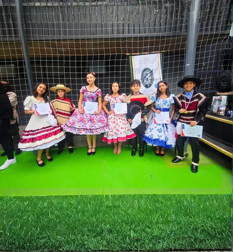 Nuestra delegación brilló en el Campeonato de Cueca CPV Agustinas | CPV Peñalolén